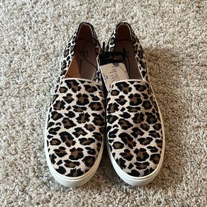 New cheetah print memory foam shoes